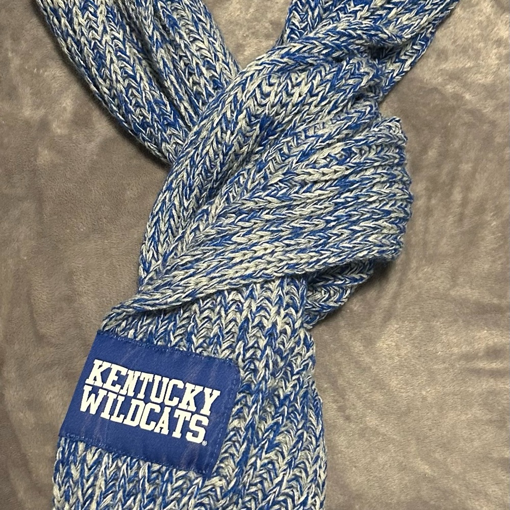 Kentucky Wildcats Blue and White Knit Scarf